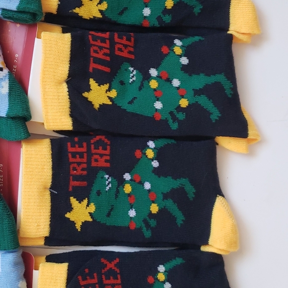 x18 NWT Kids Christmas Socks Childrens Holiday Socks Santa Snowman Dinosaurs - Picture 4 of 12